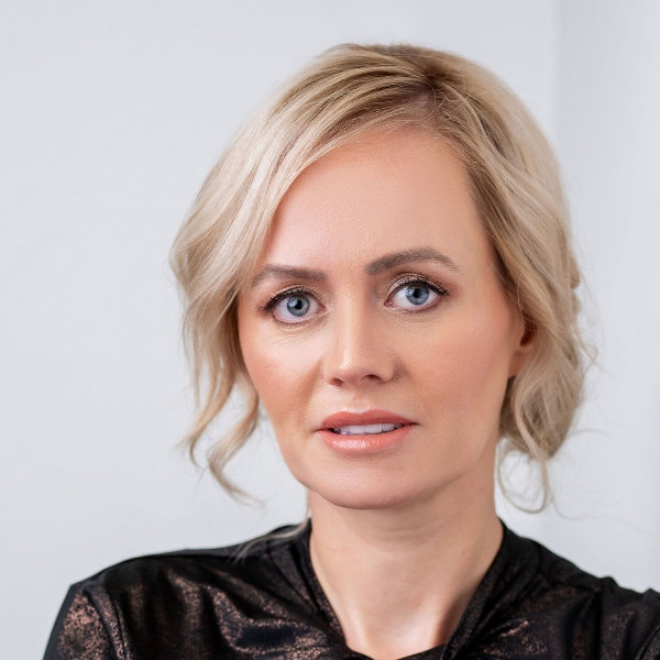 Alana Stott, MBE